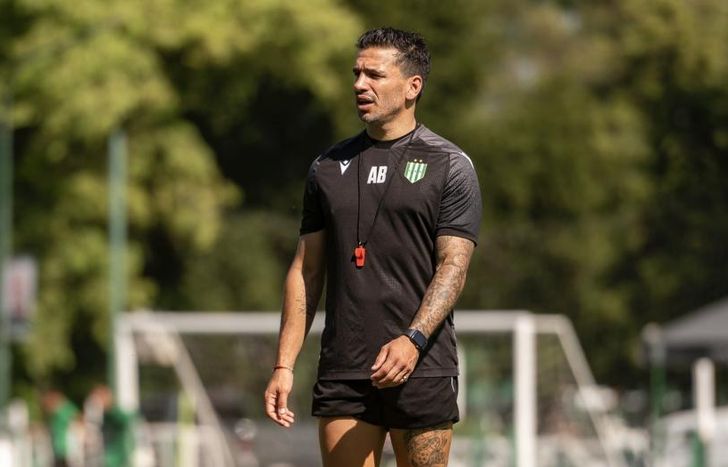 Broggi, en el peor momento de Banfield.