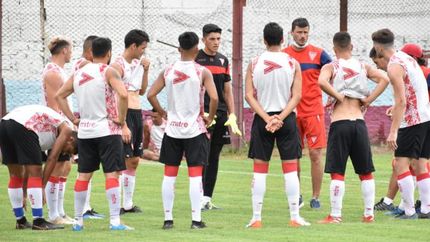 Cavalieri no pudo repetir equipo por las lesiones. Cavalieri no pudo repetir equipo por las lesiones.