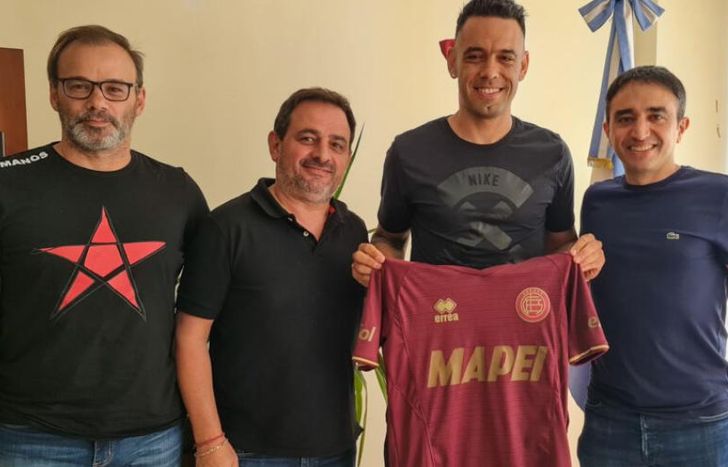 Domínguez, el tercer refuerzo de Lanús.
