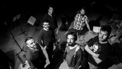 Nuevo quinteto y cantante.