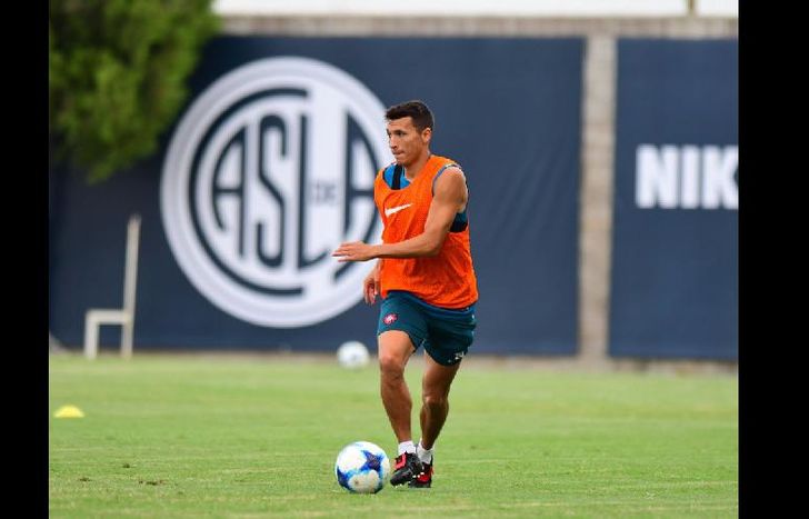 El mediocampista no tiene lugar en San Lorenzo.