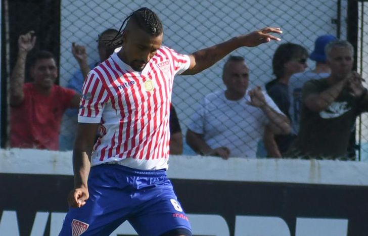 Presentado jugó su último partido ante UAI Urquiza.