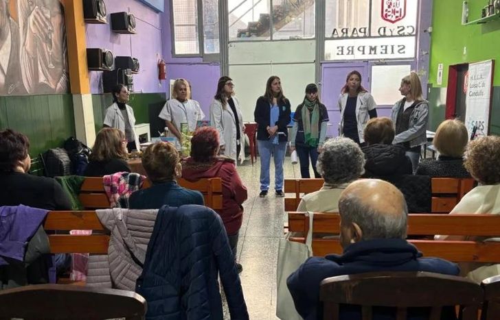 Operativo en el Centro de Jubilados Amigos para Siempre.