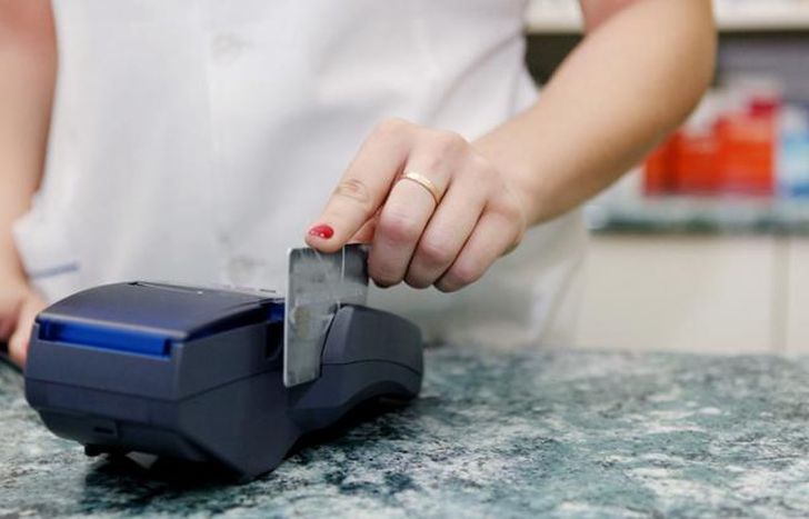 El Gobierno dispuso un aumento en el reintegro por compras con tarjeta de débito.