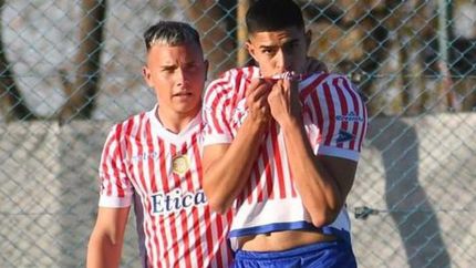 Trejo jugó 27 partidos y anotó tres goles. Trejo jugó 27 partidos y anotó tres goles.