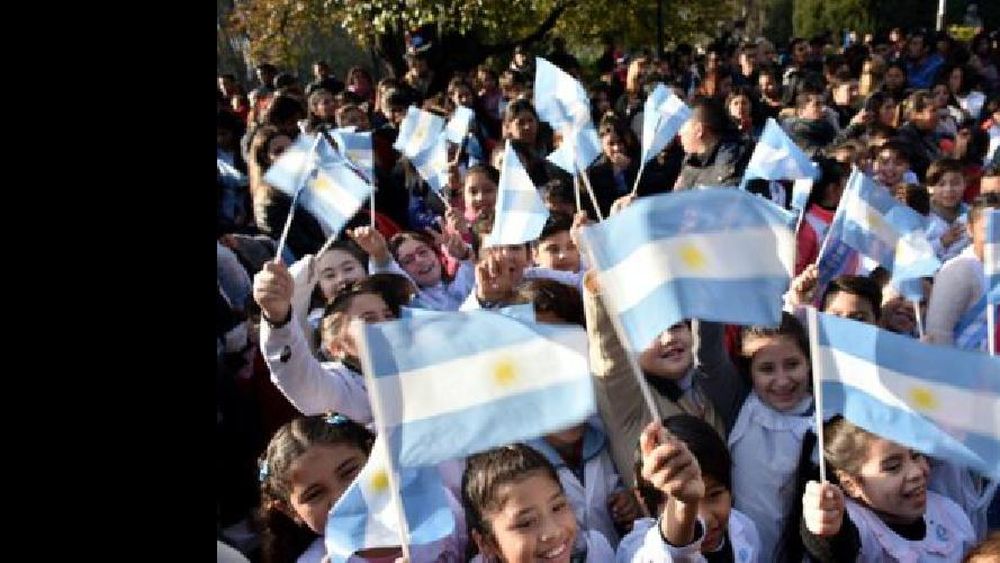 Más promesas a la bandera en la región