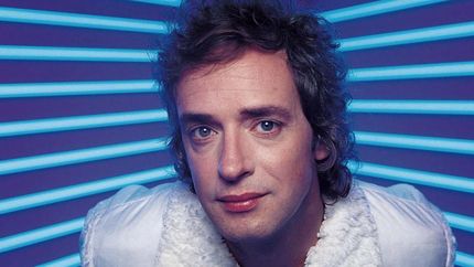 como es el monumento de gustavo  cerati donado a costa rica