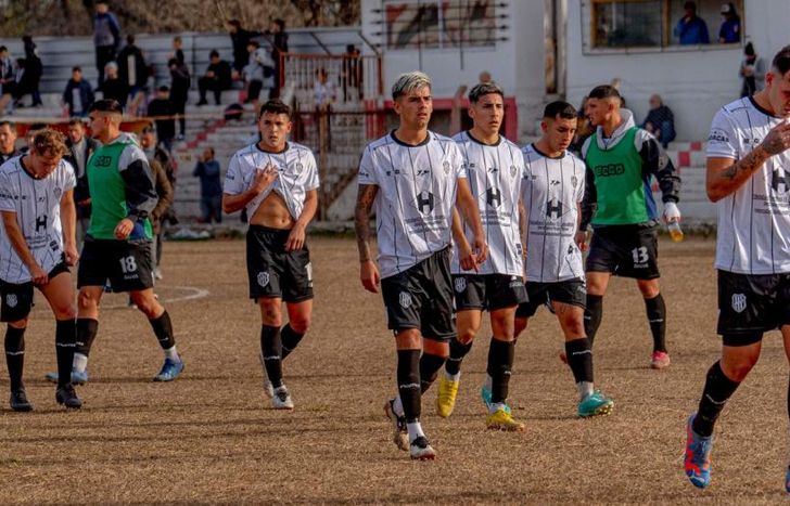 El Porvenir volvió al triunfo.
