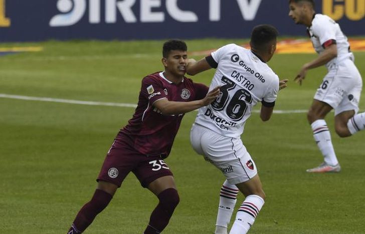 Aguirre ante la marca de Castro.