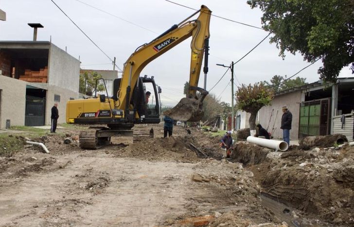 también se ejecutarán obras hídricas en toda la traza.