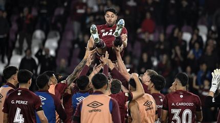 La 7 de Acosta no se usa ni se toca en Lanús. La 7 de Acosta no se usa ni se toca en Lanús.