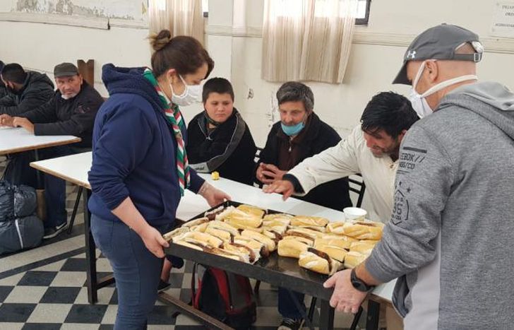 Son unos 20 voluntarios.