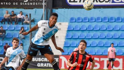 Temperley recibió una oferta por el central.