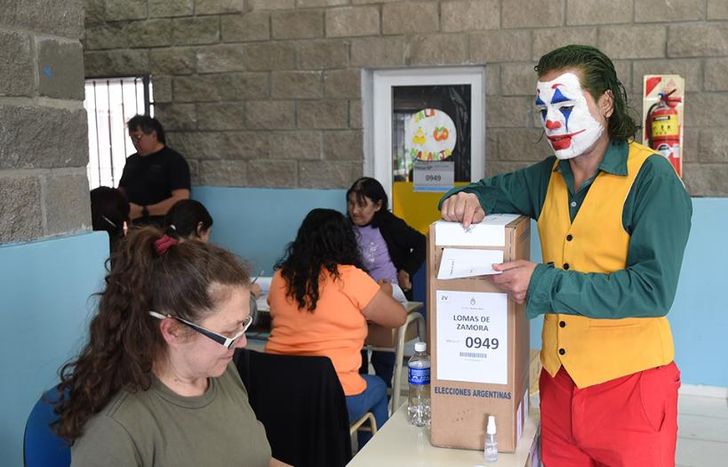 El Joker emitió su voto en Lomas.