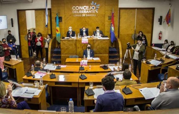 De las 12 bancas que se renuevan, el oficialismo se queda con 7.