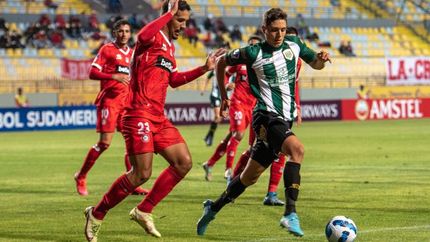 Cruz no pudo opciones de gol y fue reemplazado.