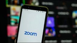 los pacientes se pueden conectar por zoom.