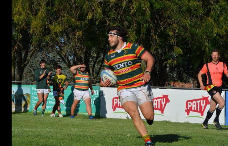Favre, con la camiseta del Tricolor y en la que hoy es su segunda casa.