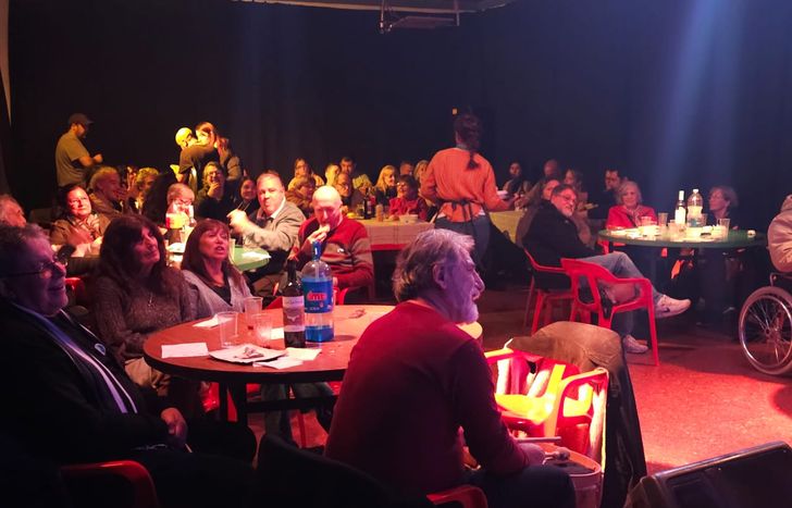 El Club Juventud Obrera de Turdera espera una peña a salón lleno.