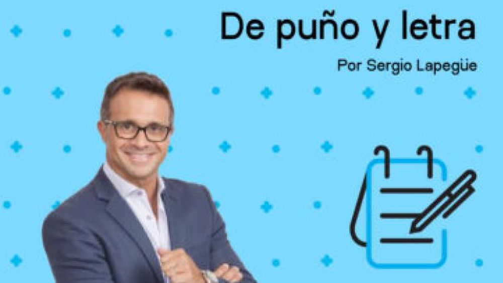 El periodista comparte historias.