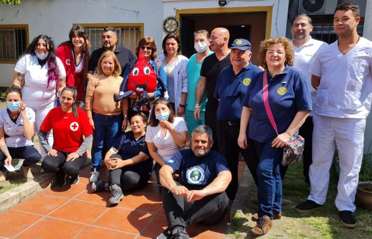 En una de las colectas de sangre del año pasado para el Gandulfo, el Evita y la Cruz Roja de Lomas.