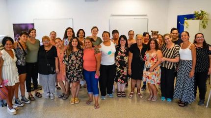 Hubo una reunión con emprendedoras para planificar el encuentro.