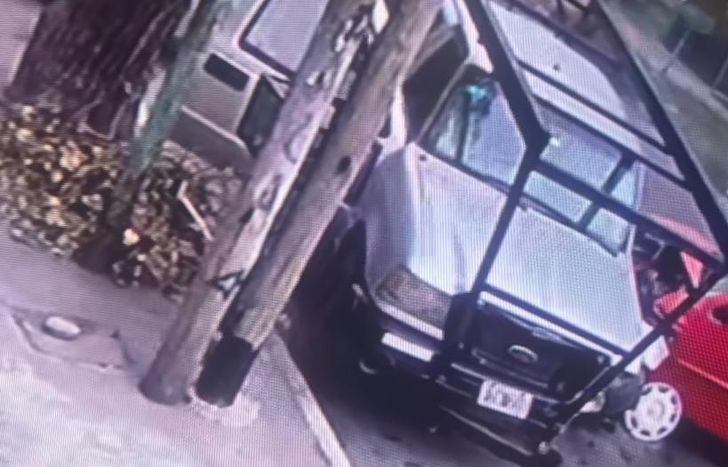 El choque quedó filmado.