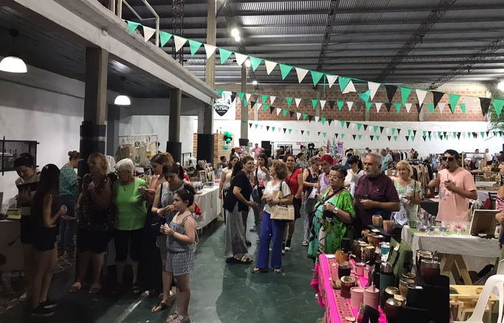 Los emprendedores podrán aprovechar las ferias del Club Cludias de Banfield para generar un ingreso económico.