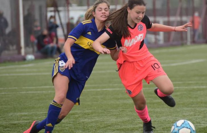 Martínez, con dos tantos, es la goleadora de la Reserva.