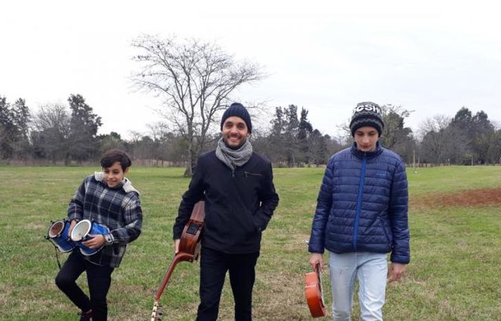 Talentoso músico de Banfield.