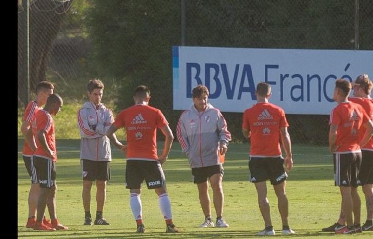 El plantel de River regresa de las vacaciones y este domingo se va a Uruguay a realizar la pretemporada.