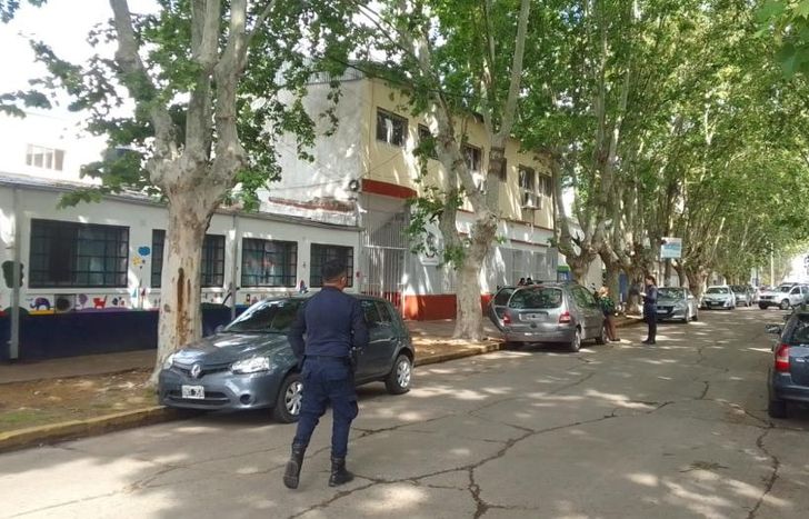 La amenaza entró por un llamado al 911.