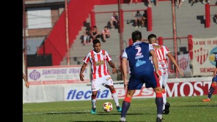 Talleres jugó concentrado y empató con el puntero en Remedios de Escaldada. (Foto Prensa Barracas)
