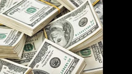 el dolar volvio a tomar vuelo y marco un nuevo record historico