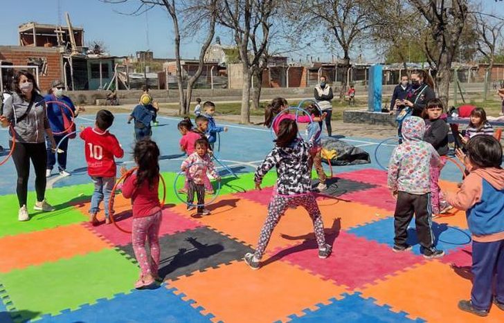 Ya hubo dos encuentros con juegos recreativos para niños y niñas.