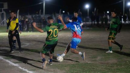 Clubes de Albertina estrenaron la cancha con un torneo amistoso.