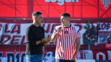 Leonardo Lemos le da indicaciones a Rodríguez Vuotto. Leonardo Lemos le da indicaciones a Rodríguez Vuotto.