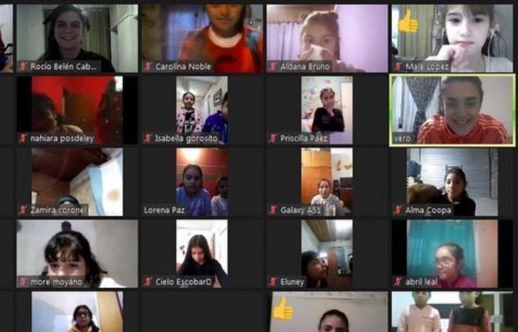 Las clases por Zoom fueron el punto de encuentro en cuarentena.