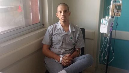 Tiene 33 años y es papá de tres hijos.