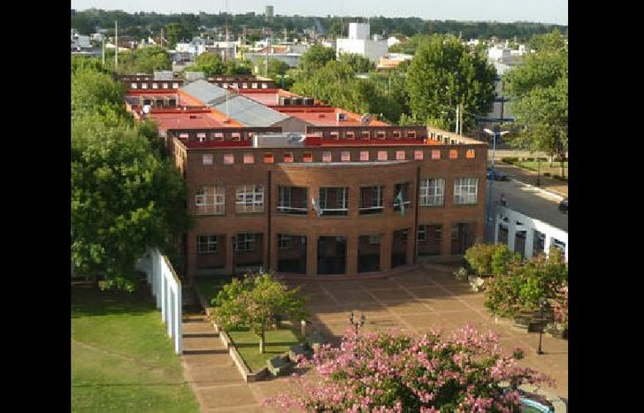 Organiza el Municipio local.