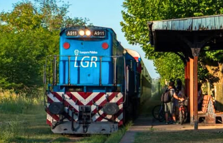 Bronca por la falta de trenes y colectivos en Cañuelas y alrededores: Nos están dejando aislados.