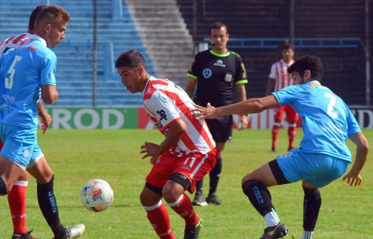 El líder J.J. Urquiza se lo dio vuelta en el complemento.