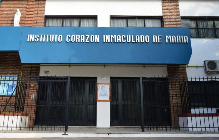 La mujer se mató en el colegio, durante su horario laboral.