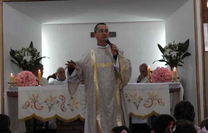 Era diácono de la Diócesis de Lomas de Zamora.