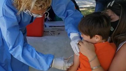 En 1° de Marzo 1360 y Avenida Frías, Llavallol.