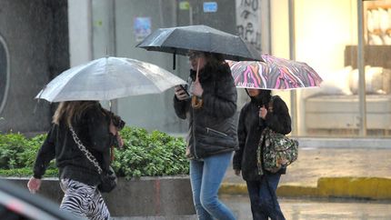 Paraguas y piloto, bien a mano.