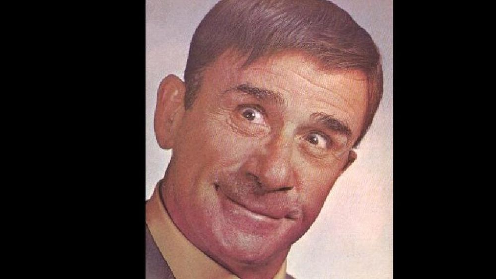 Homenaje a Pepe Biondi en Lanús