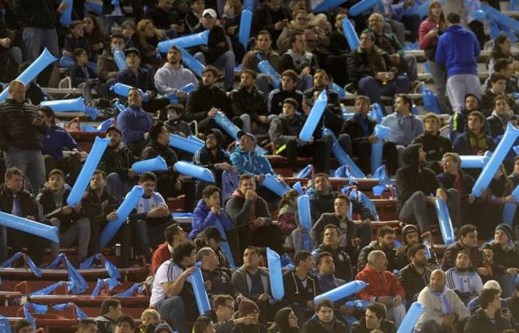 Se aprobó el protocolo para la vuelta del público a las canchas.