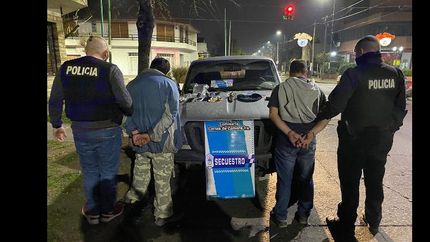 Cuatro detenidos por vender marihuana en Lomas