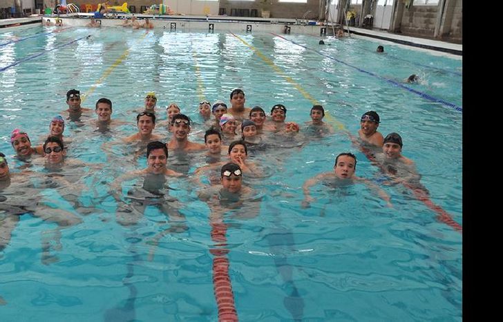 Equipo-de-natacion-esteban-echeverria-2015